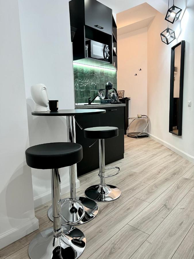 Green Spot - Premium Studio - Sanador Victoriei บูคาเรสต์ ภายนอก รูปภาพ