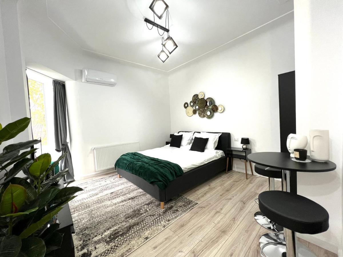 Green Spot - Premium Studio - Sanador Victoriei บูคาเรสต์ ภายนอก รูปภาพ
