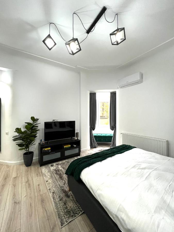 Green Spot - Premium Studio - Sanador Victoriei บูคาเรสต์ ภายนอก รูปภาพ