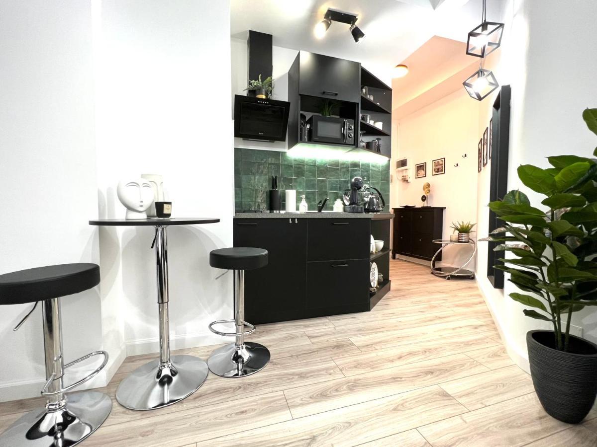 Green Spot - Premium Studio - Sanador Victoriei บูคาเรสต์ ภายนอก รูปภาพ